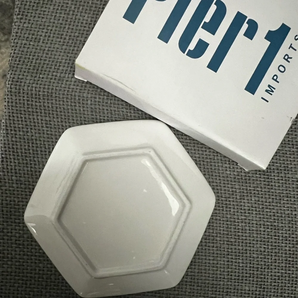 Pier 1 Marble Hexagonal Ring Dish with Gold Accent new n box